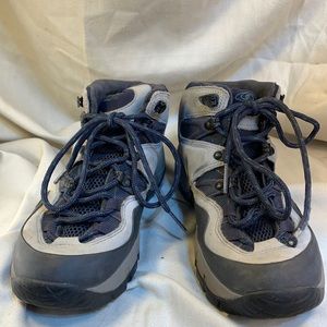 Salomon leather high hiking lace up boots